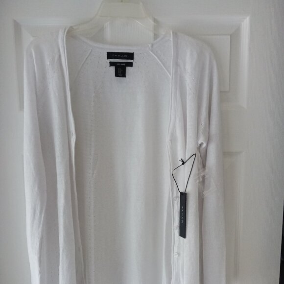 TAHARI Womens Long Sleeve Sweater White Eyelets Size Medium 100% Linen NWT - Picture 1 of 11